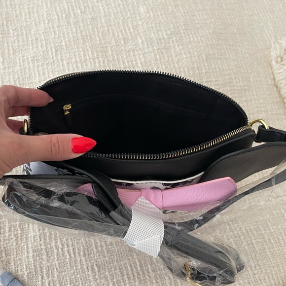 NWOT DISNEY MINNIE PURSE W/ EARS & BOW - Picture 9 of 12